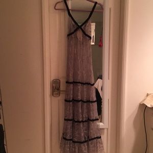 FR lace dress size S